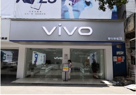成都}做一个门店面广告招牌需要多少钱？