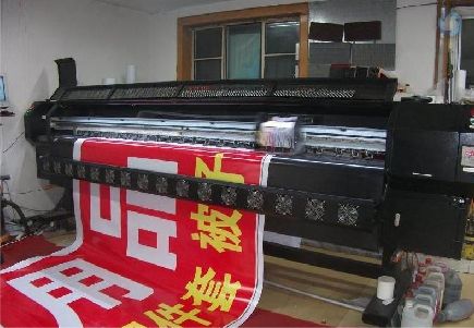 成都喷绘广告分辨率是多少？